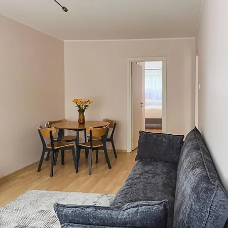 アパート Modern Downtown With Free Parking And Wifi タルトゥ